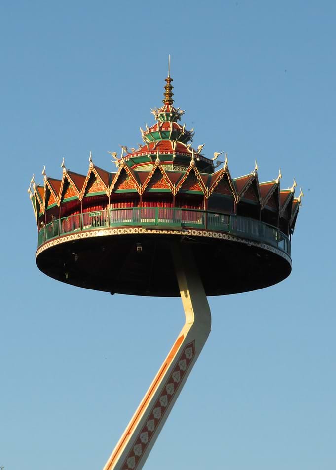 Flying pagode
