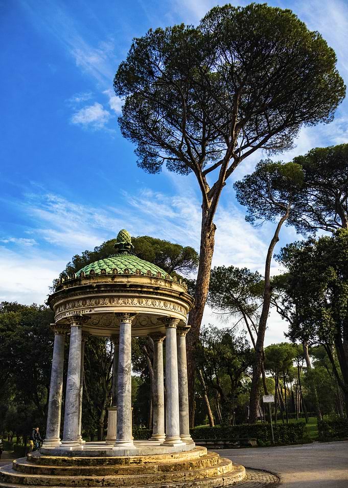 Tempietto di Diana in Villa Borghese