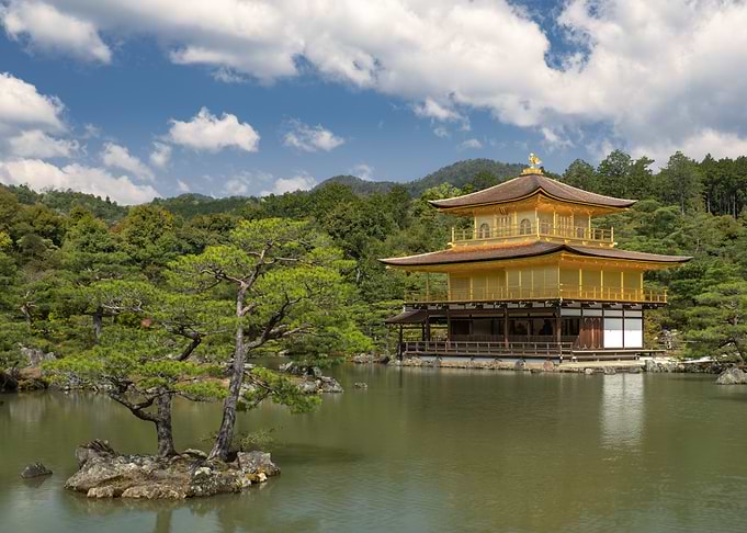 Kinkaku-ji Temple in Kyoto, Japan