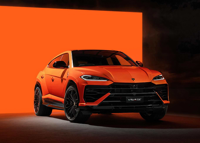 Orange Lamborghini Urus SE Front View