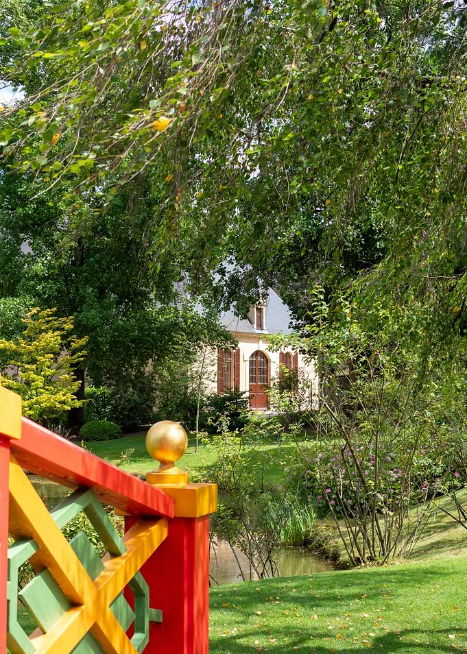Charming House in Lush Green Garden