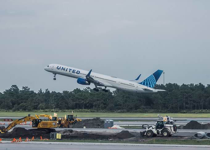 United Boeing 757