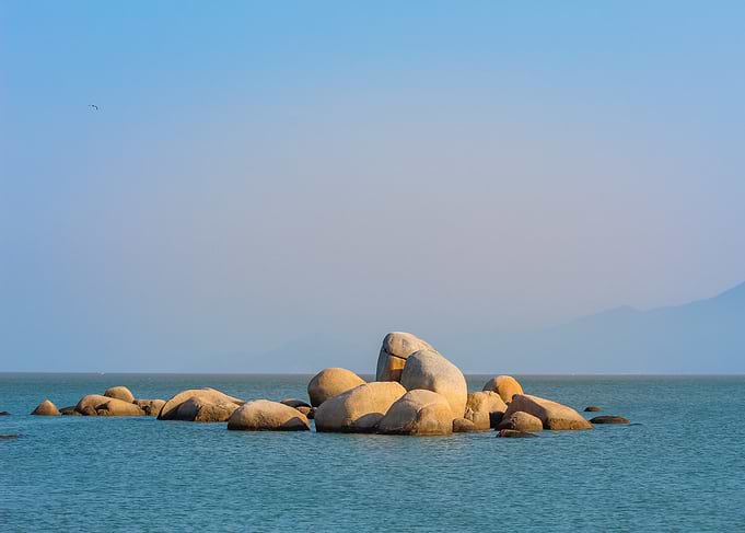 Rocks in the sea: Witches of Itaguaçu Floripa