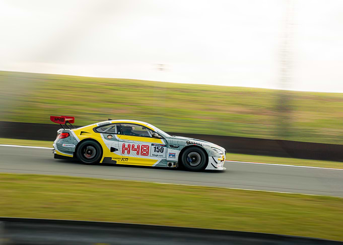 Race Car BMW M6