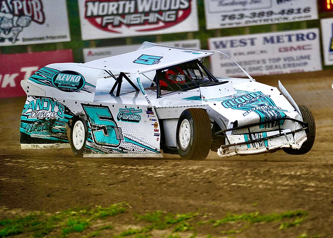 Tyler Kaeter #5K WISSOTA Modified