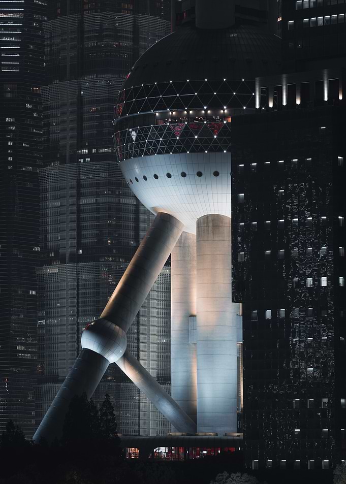 Shanghai Oriental Pearl Tower at Night