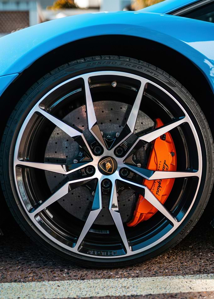 Lamborghini Wheel Close-Up