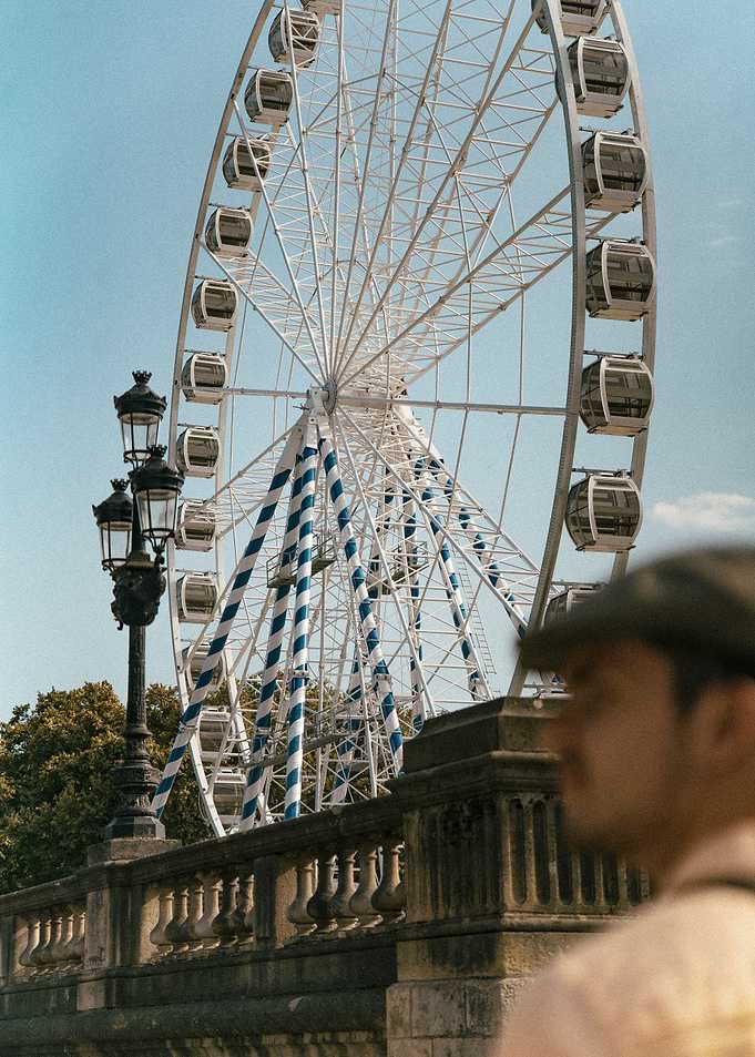 French Scene in Motion