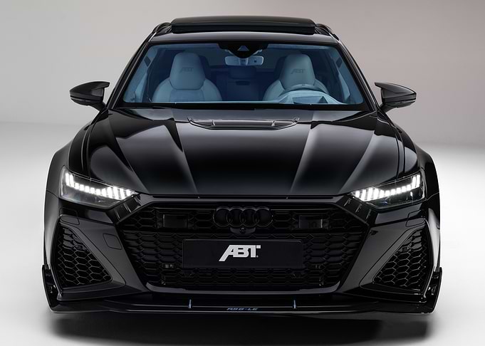 Black Audi RS6-LE Front View