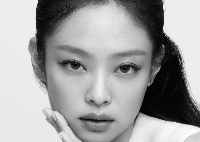 black and white portrait of jennie