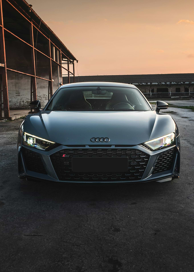Audi R8 Front View