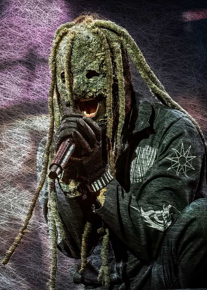 Slipknot Singer Corey Taylor Masked Performance
