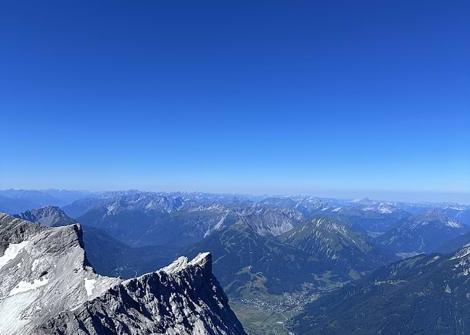 View over Austria from top op the Zugspitze