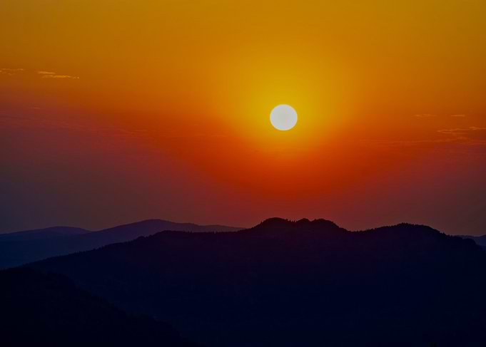Sunrise over Rocky Mountain National Park
