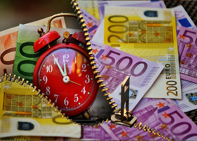 Time is Money: Clock and Euro Bills