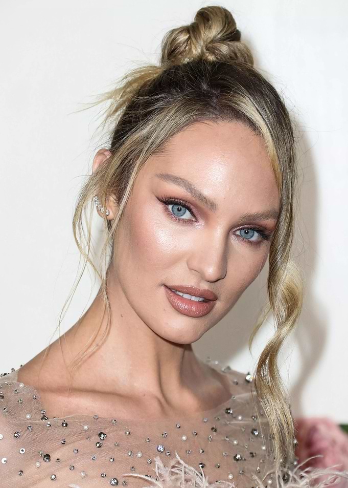 Candice Swanepoel Portrait