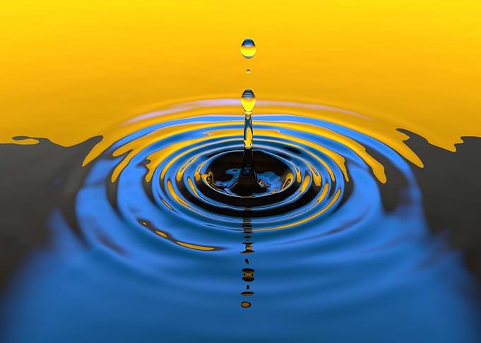 Water Drop Impact with Ripples