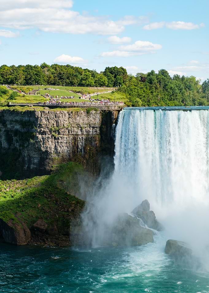 Majestic Niagara Falls Landscape Photography