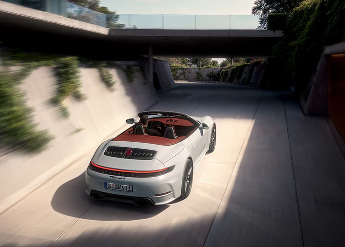 Sleek Porsche 911 Cabriolet Descent