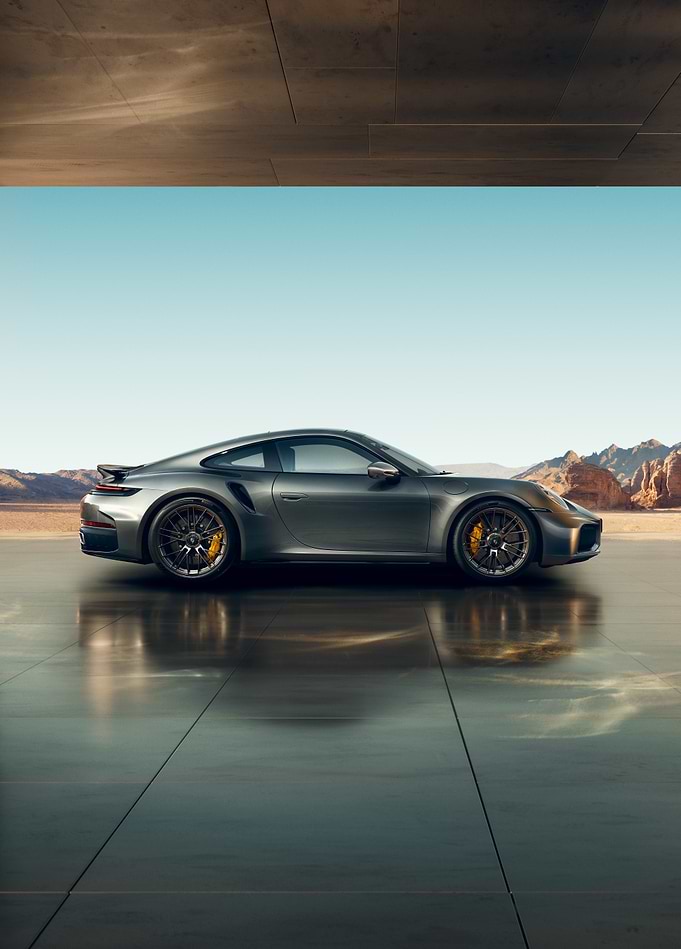 Sleek Porsche 911 Reflects Desert Horizon