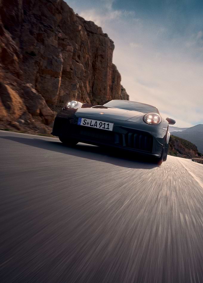Porsche 911 Speed on Mountain Road