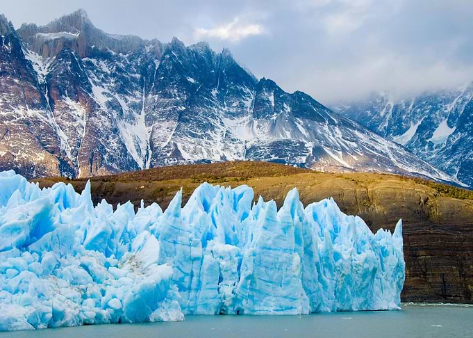 Glacier and Mountains Landscape Photography