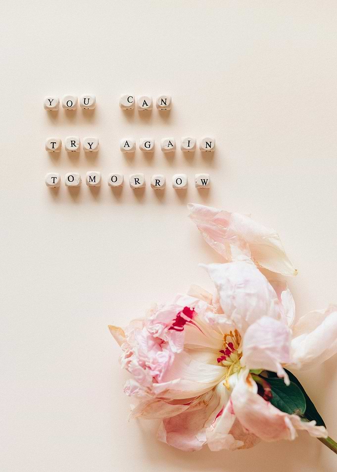 Inspirational message with a flower