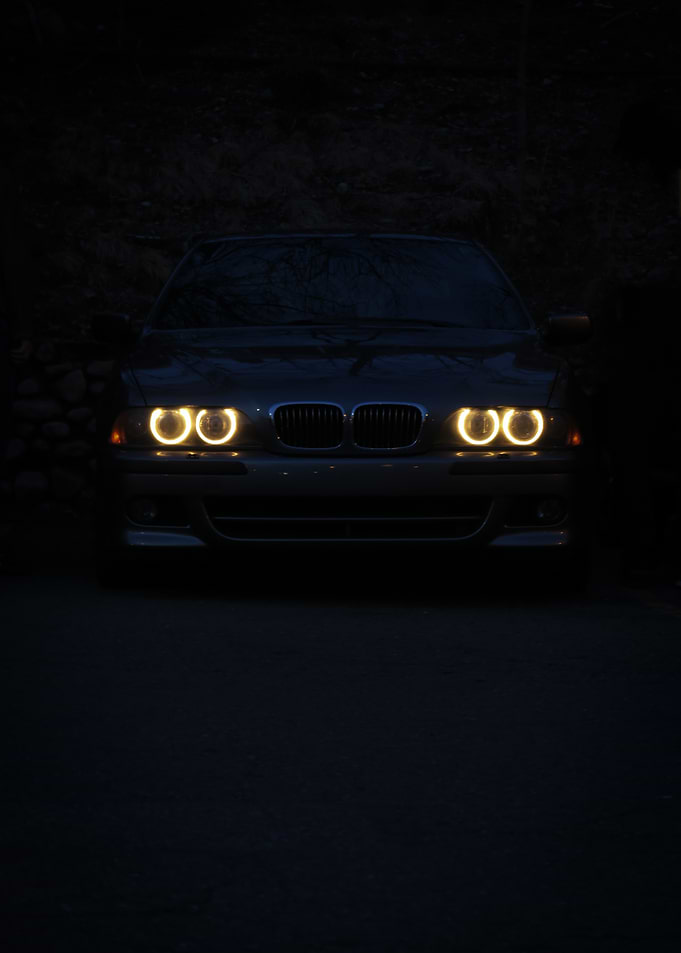 BMW E39 M5 Headlights angel eyes