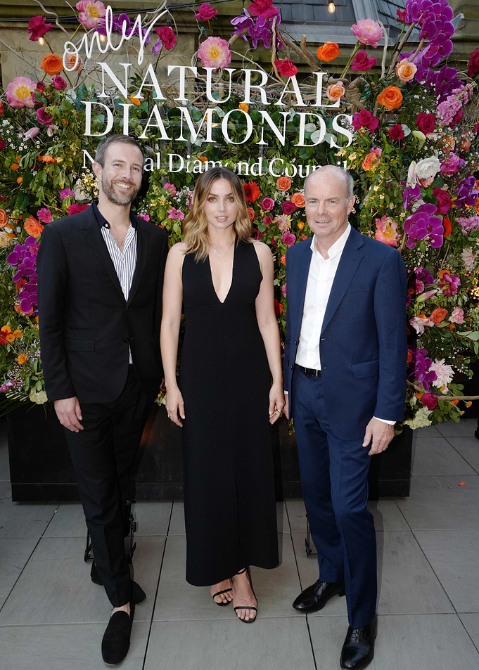 Ana de Armas at event