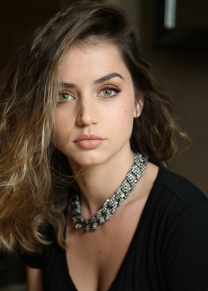 Ana de Armas portrait