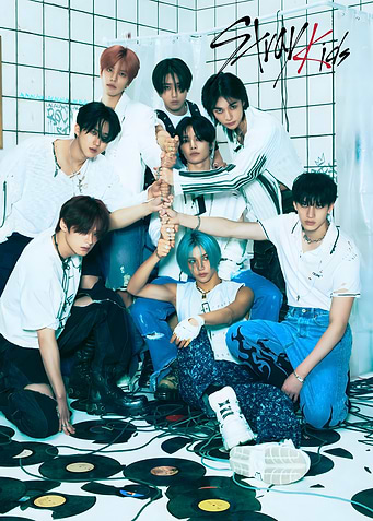 Stray Kids Group Photo