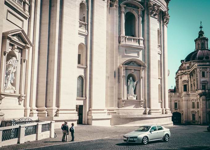 Light and Silence – Inside the Vatican