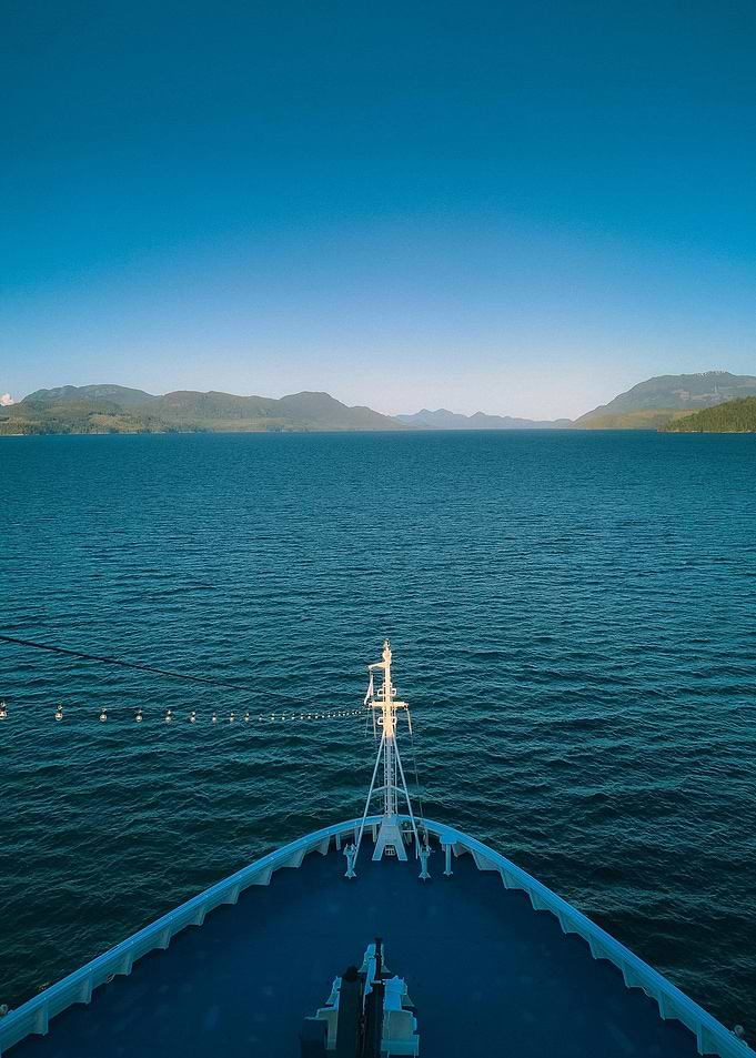 Cruise ship sailing on calm sea