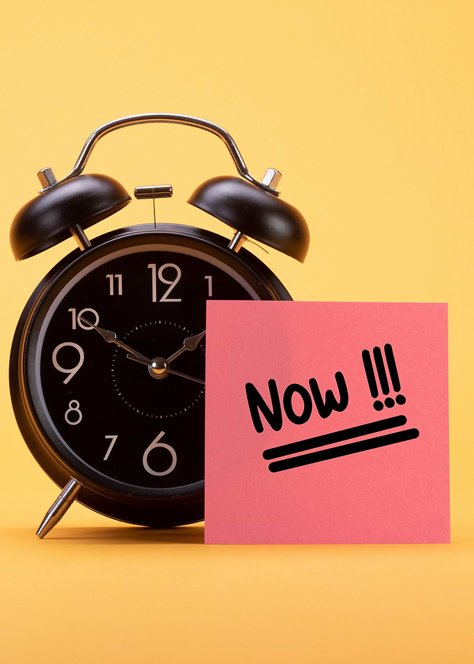 Alarm Clock with 'Now' Note