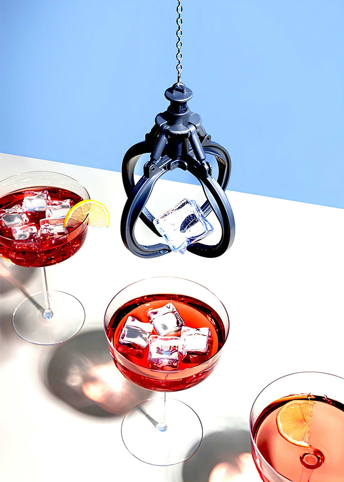 Cocktail Claw Game