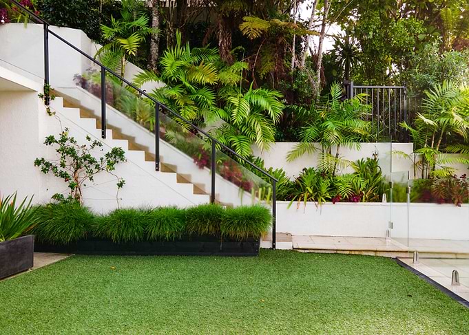 Lush Garden with Modern Staircase