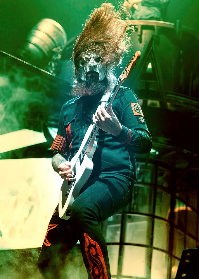 Slipknot Jim Root Guitar Performance