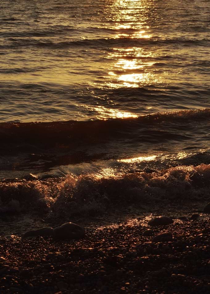 Golden Hour Aqua