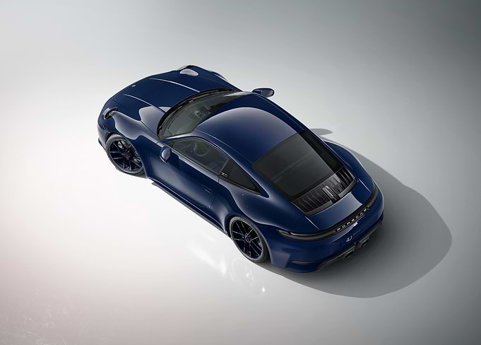 Deep Blue Porsche 911 Elegance