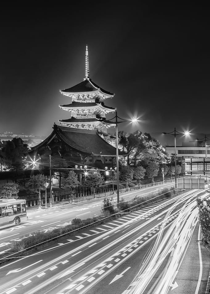 Dynamic Kyoto Nightscape with Pagoda