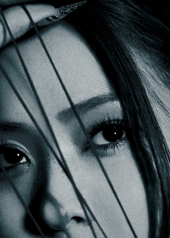 Monochrome Portrait of Itzy Ryujin