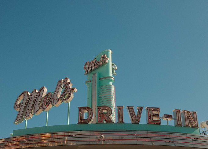 Mel's Drive-In Sign