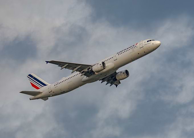Air France Airbus A321 taking off