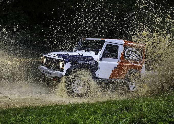 Land Rover Defender Mud Splash