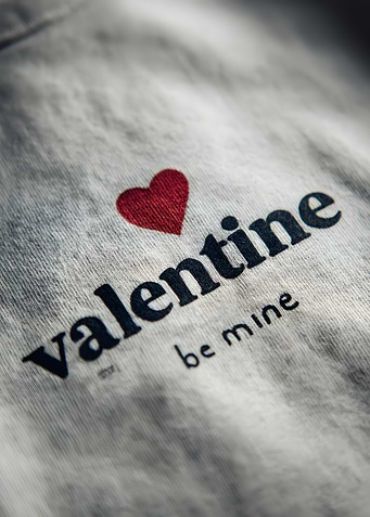 Valentine Be Mine – Romantic Couple Gift ❤️
