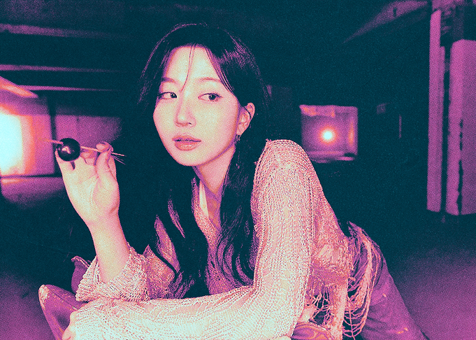 Haewon NMIXX “Fe3O4: STICK OUT”