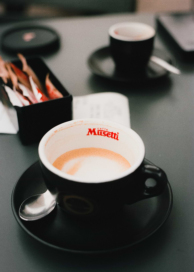 Analog coffee vibes in Italy