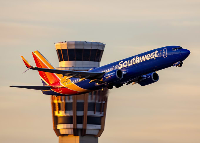 Southwest Airlines 737-800 PHX Tower
