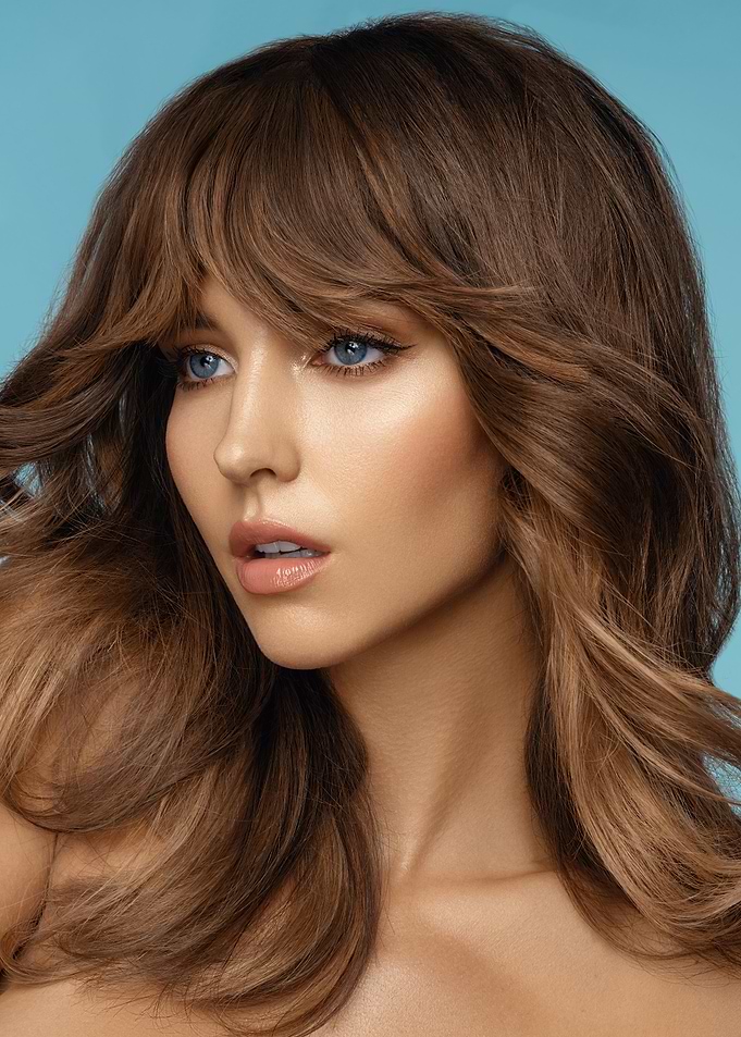 rachel cook with brown hair