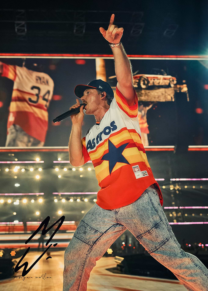 Parker McCollum Performing Live on Stage